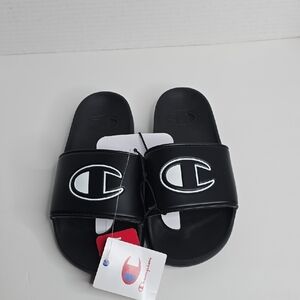 Champions Sliders Kids Size 4